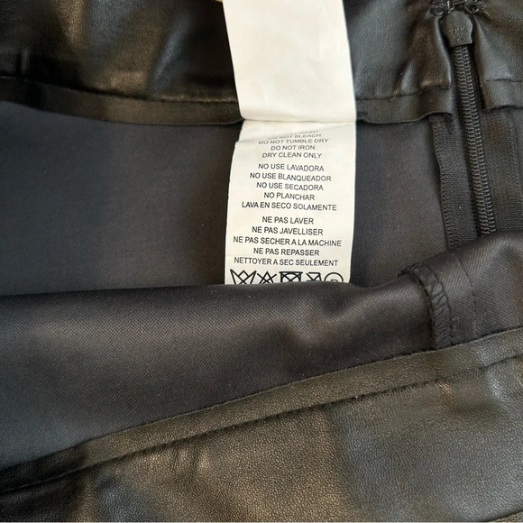 NWT Isaac Mizrahi Black Faux Leather A-Line Skirt Size 16 - Picture 4 of 12